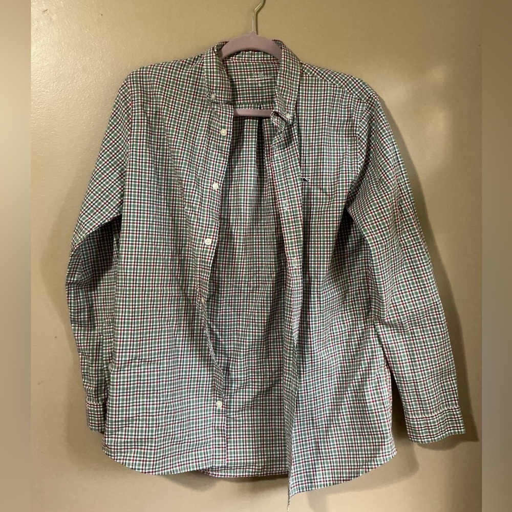 Vineyard Vines  Youth Red and Green Casual Button Down Shirt